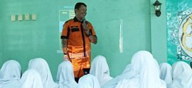 Deputi PBSAR Senkom Mitra Polri Beri Materi SPAB Pada MPLS Siswa SMK Insan Cendekia Yogyakarta