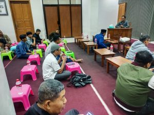 Ketua Senkom Surakarta Meyampaikan Pengarahan